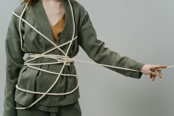 How to report suspected modern slavery in UK businesses?